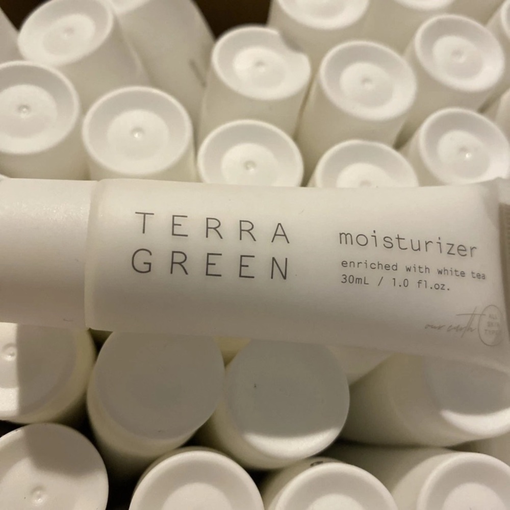 New! 6 Pk: Terra Green White Tea Moisturizer 30mL/1oz. Deluxe Travel Size.